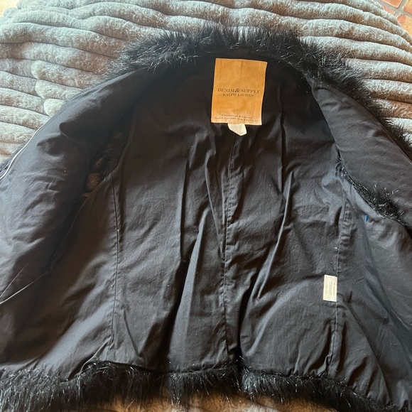 Ralph Lauren Black Faux Fur Vest - Picture 4 of 6